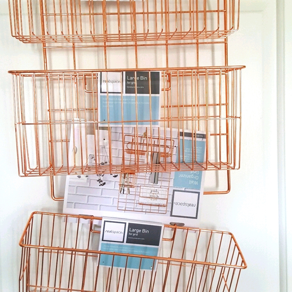 3 Large bins, 1wall organizer grid